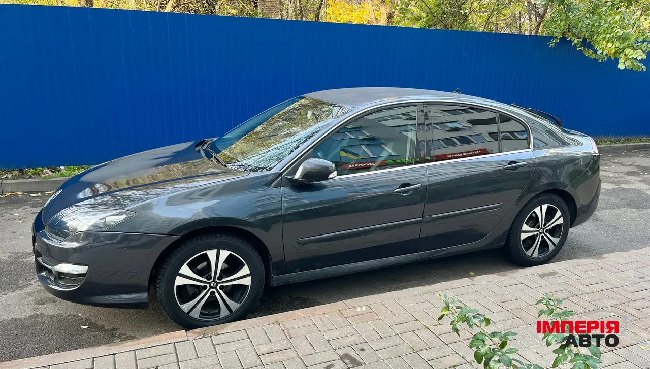 Renault Laguna - фото 4