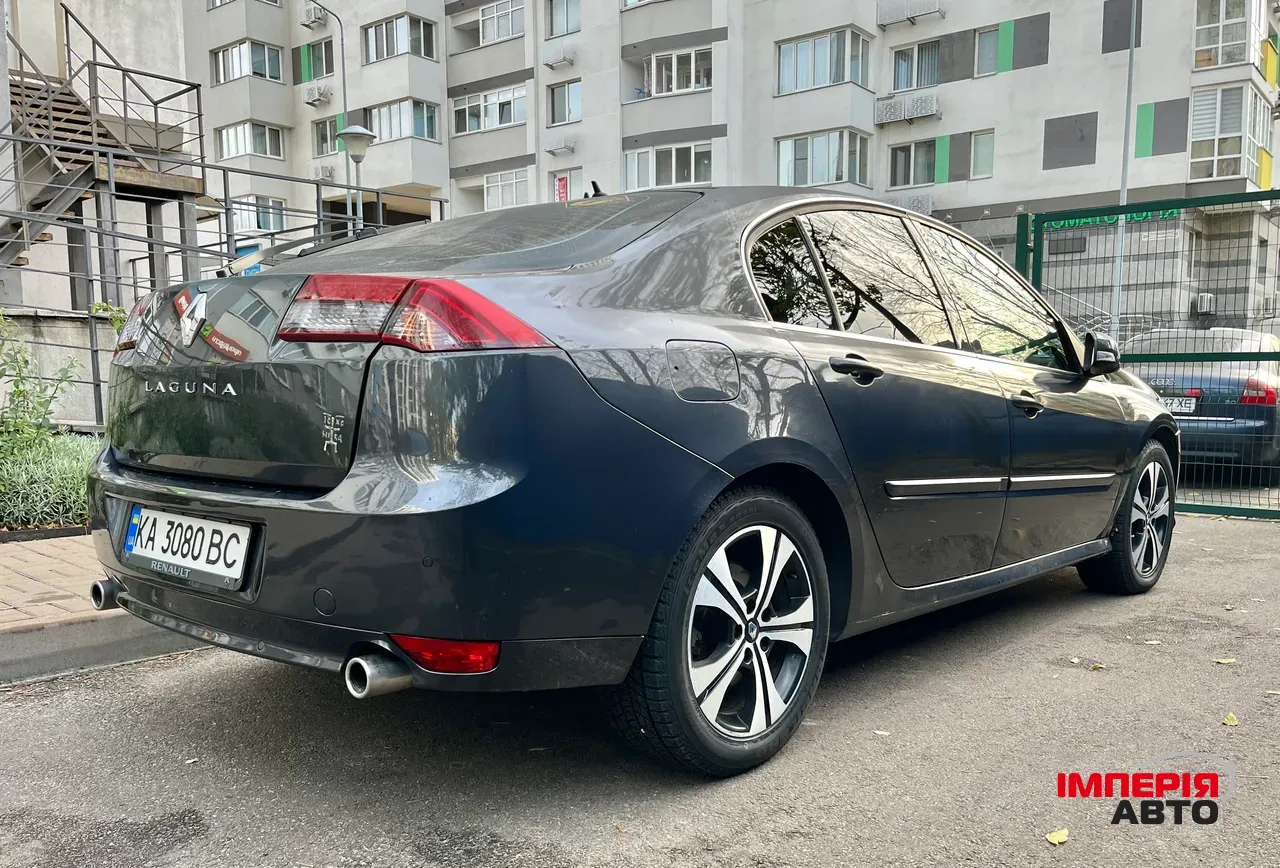 Renault Laguna - фото 3
