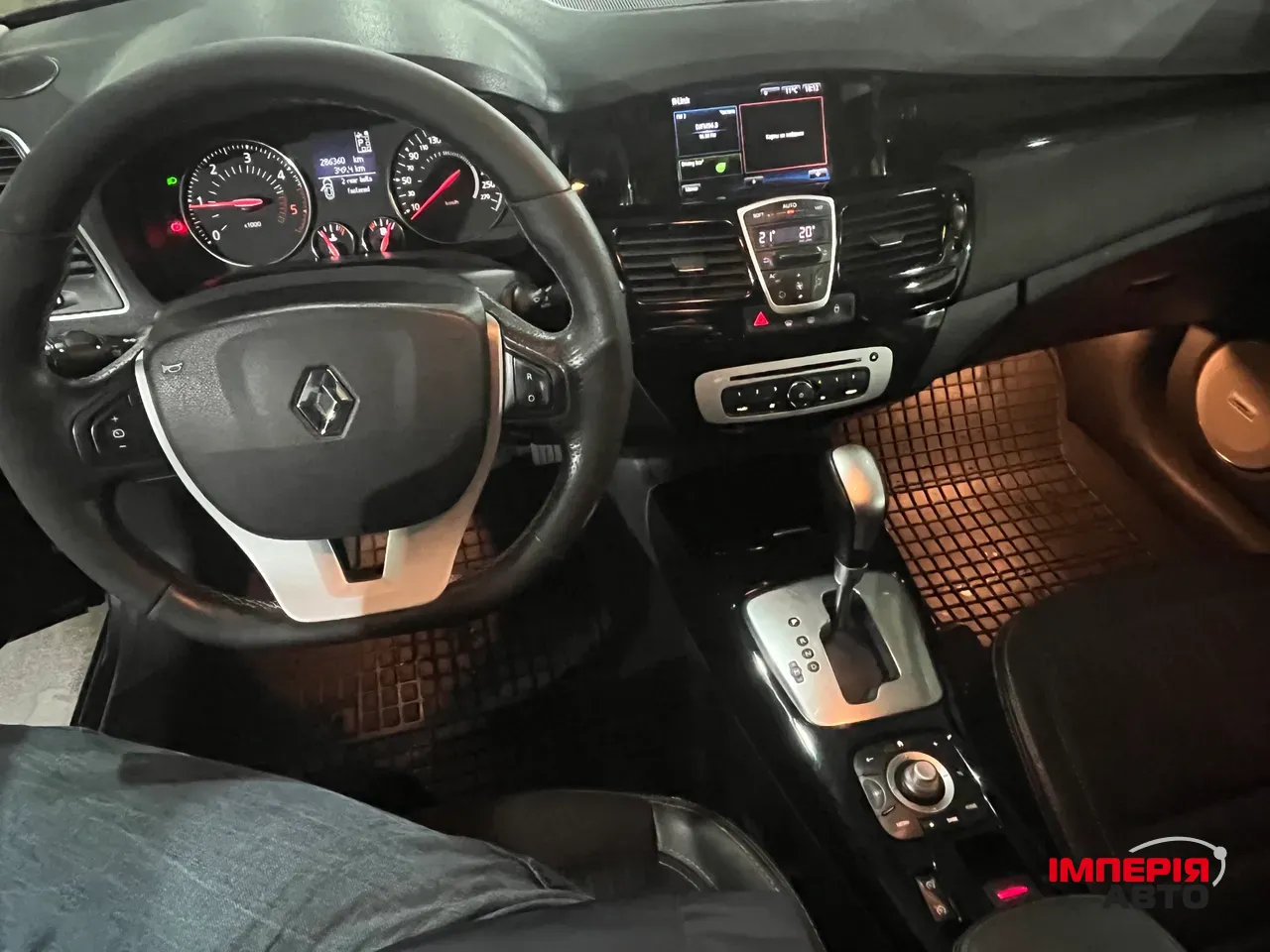 Renault Laguna - фото 14