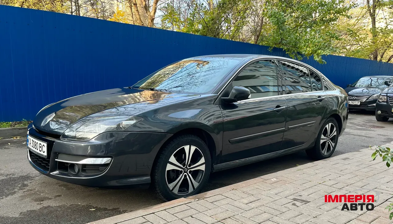 Renault Laguna - фото 5