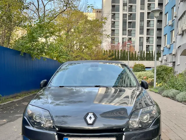Renault Laguna - фото 2