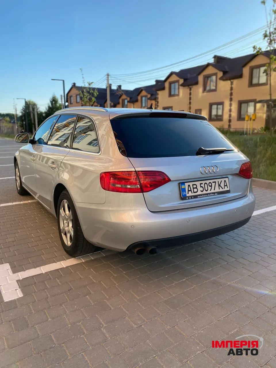 Audi A4 - фото 10
