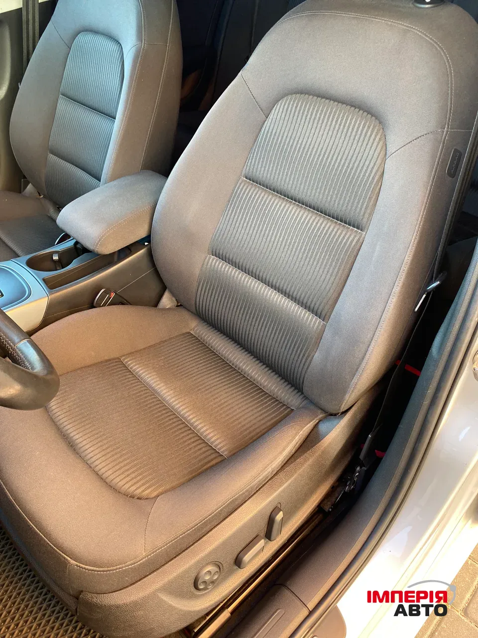 Audi A4 - фото 18