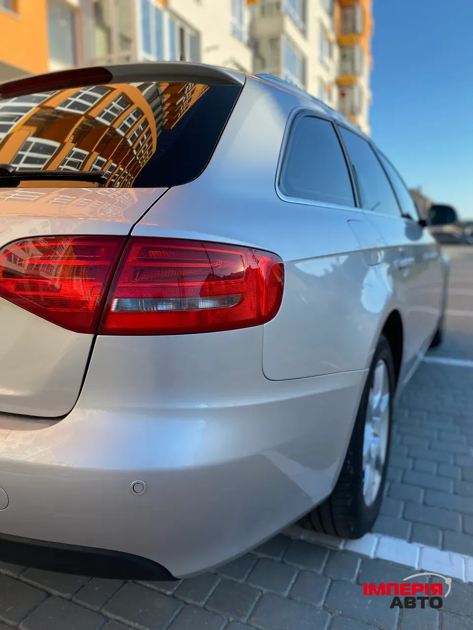 Audi A4 - фото 8