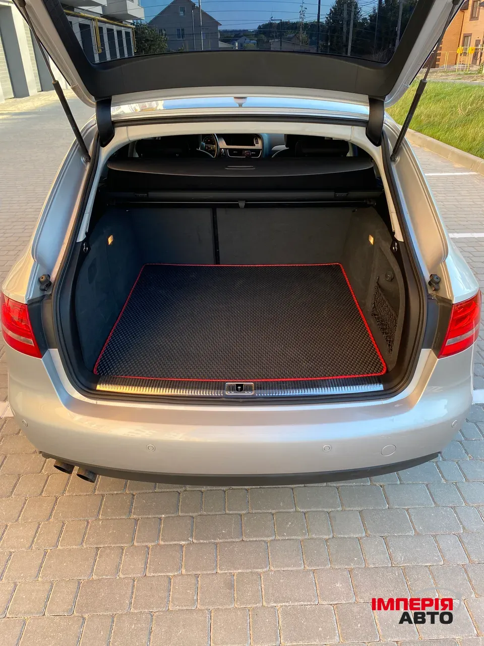 Audi A4 - фото 23