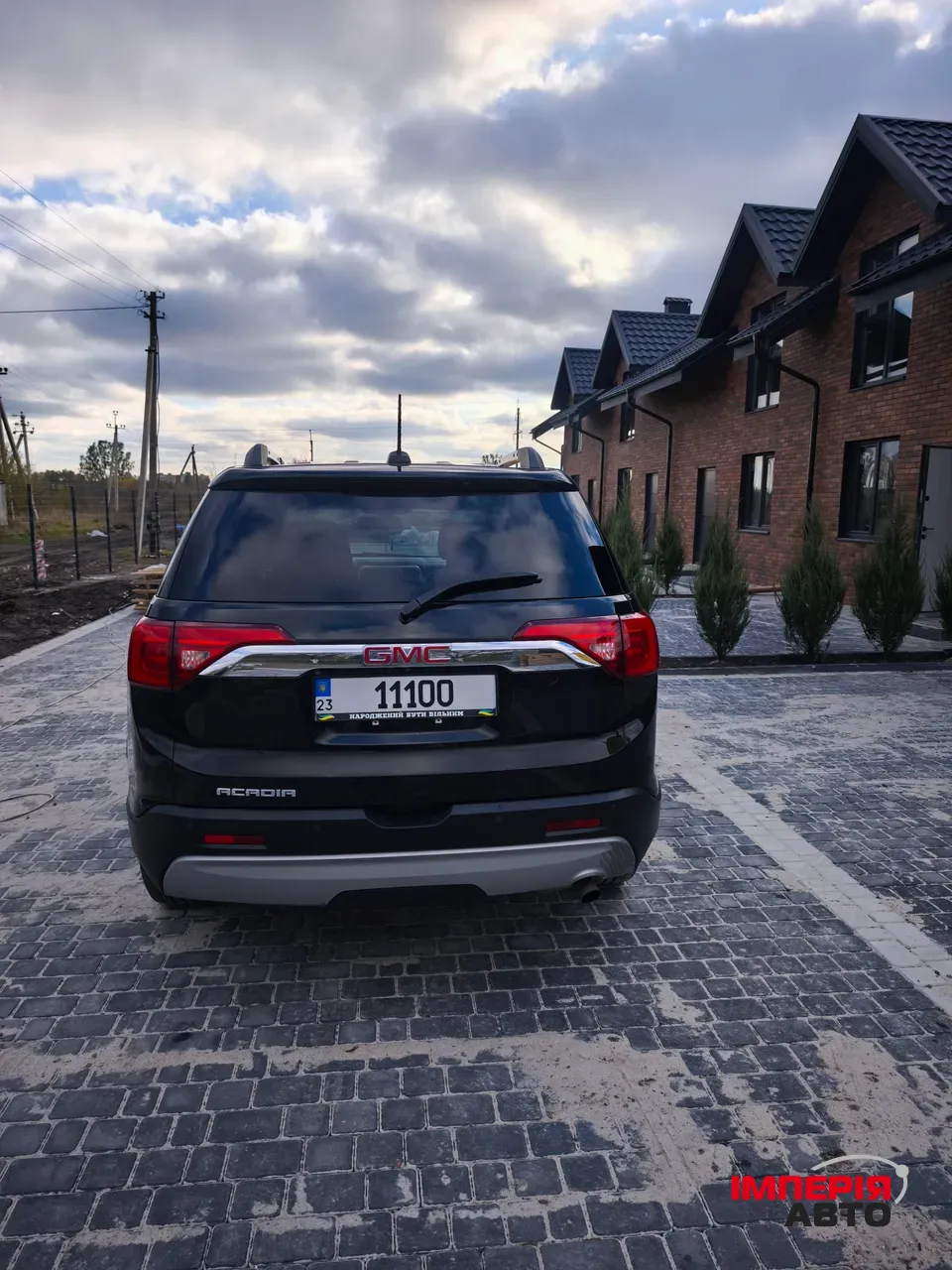 GMC Acadia - фото 5