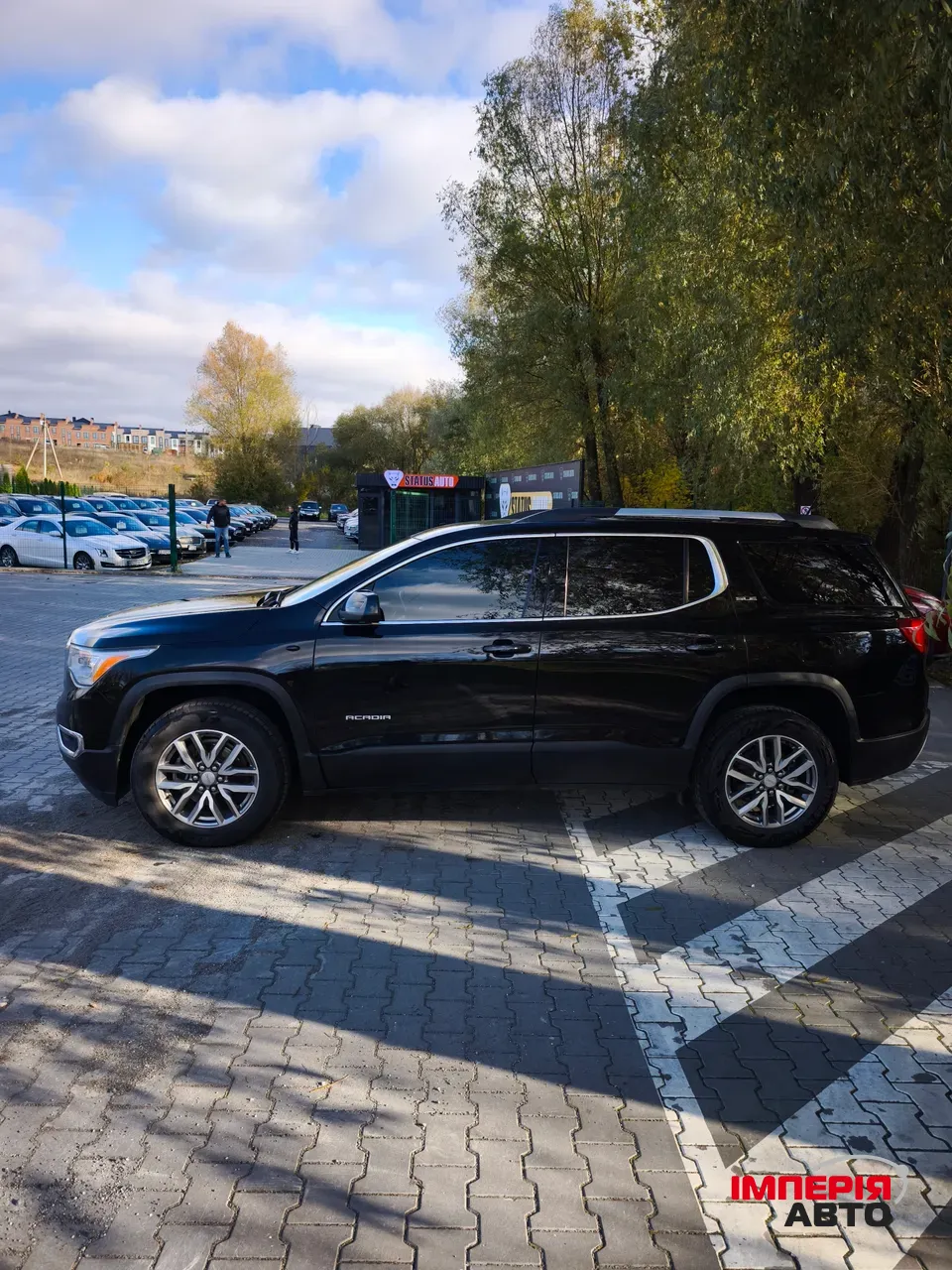 GMC Acadia - фото 24