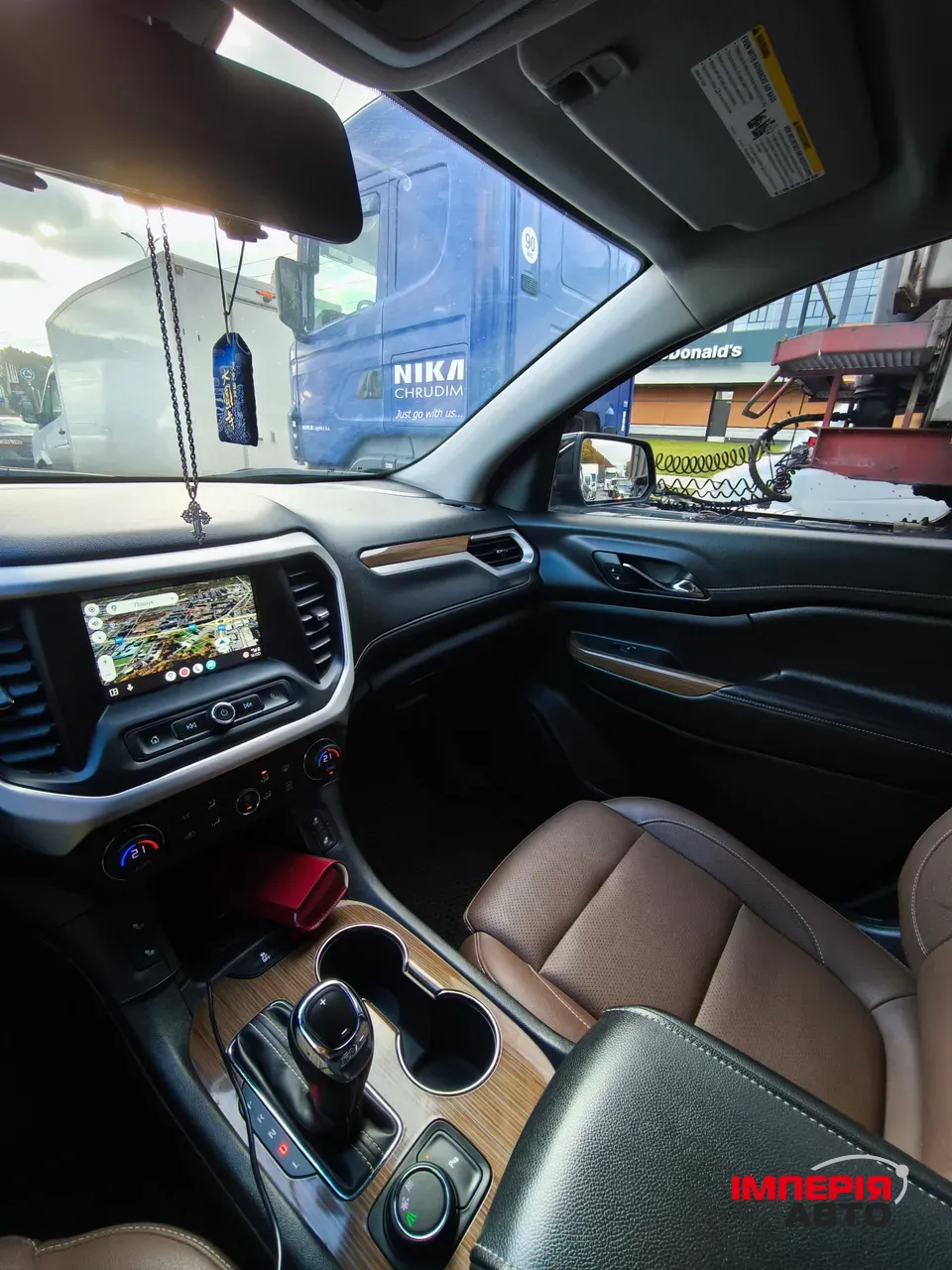 GMC Acadia - фото 6