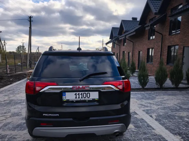 GMC Acadia - фото 5