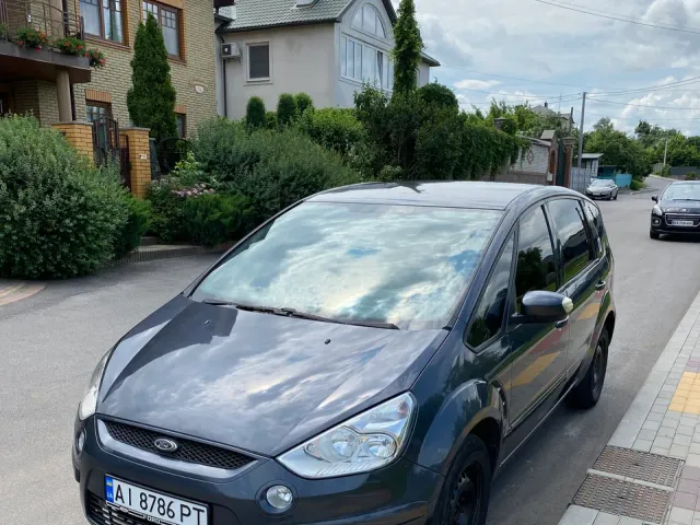 Ford S-MAX - фото 2