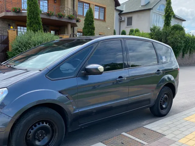 Ford S-MAX - фото 3