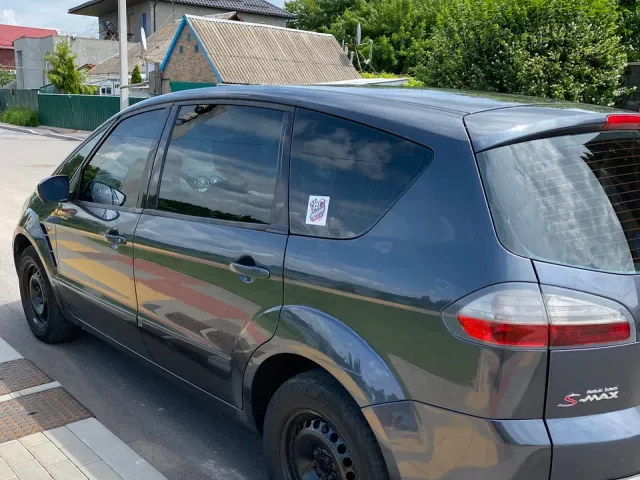 Ford S-MAX - фото 4