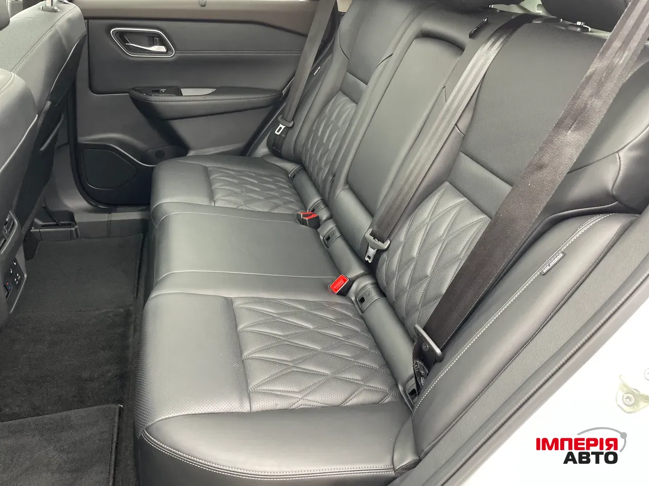 Nissan Rogue - фото 11