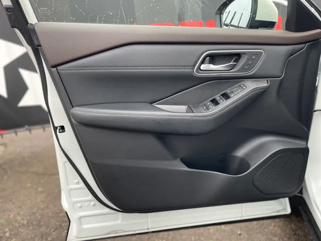 Nissan Rogue - фото 4