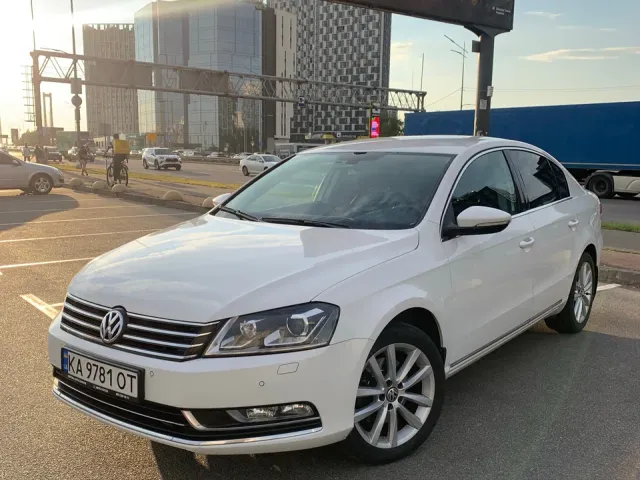 Volkswagen Passat - фото 1