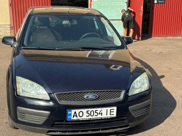 Ford Focus - фото 4