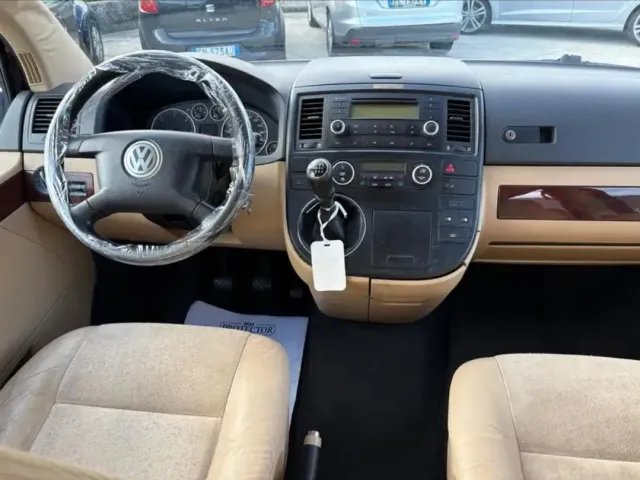 Volkswagen Transporter - фото 3