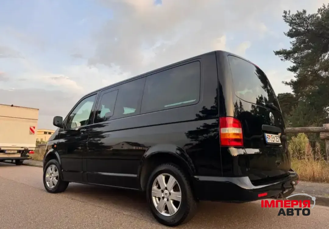 Volkswagen Transporter - фото 11