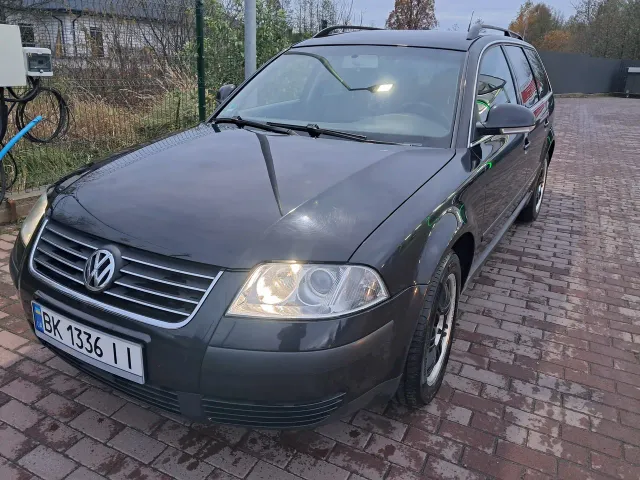 Volkswagen Passat - фото 2