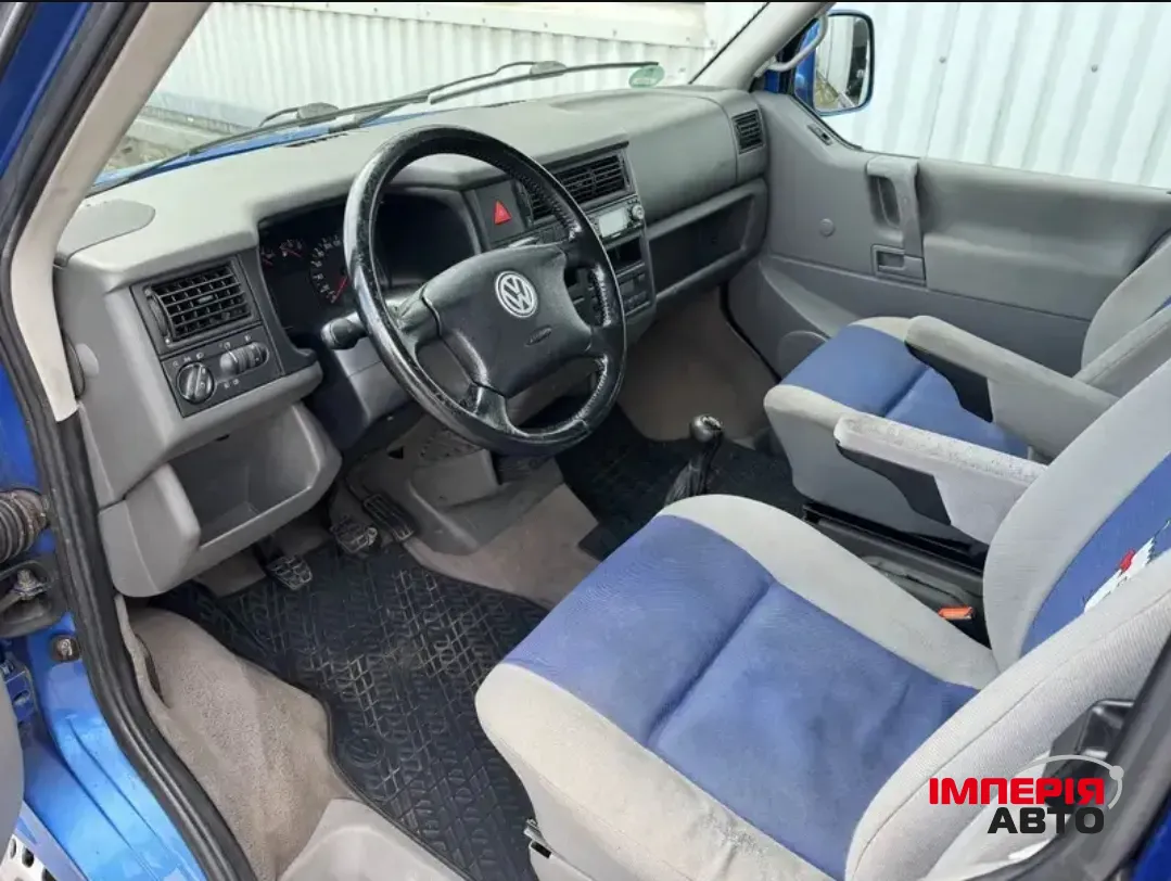 Volkswagen Transporter - фото 9