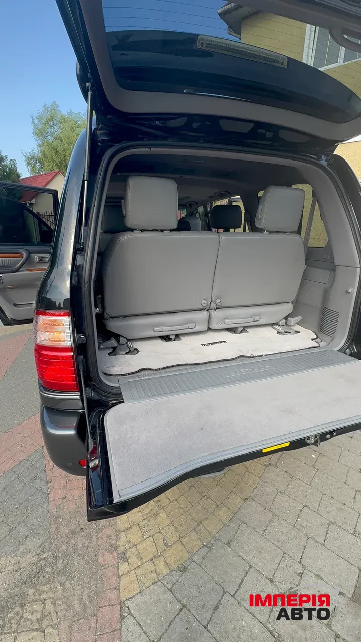 Lexus LX - фото 7