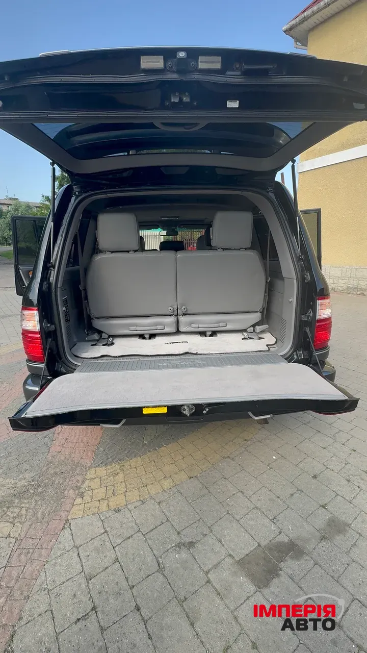 Lexus LX - фото 6