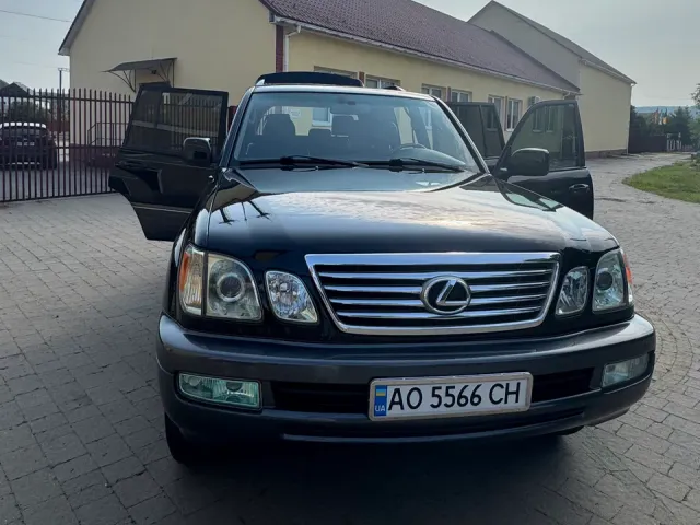 Lexus LX - фото 5