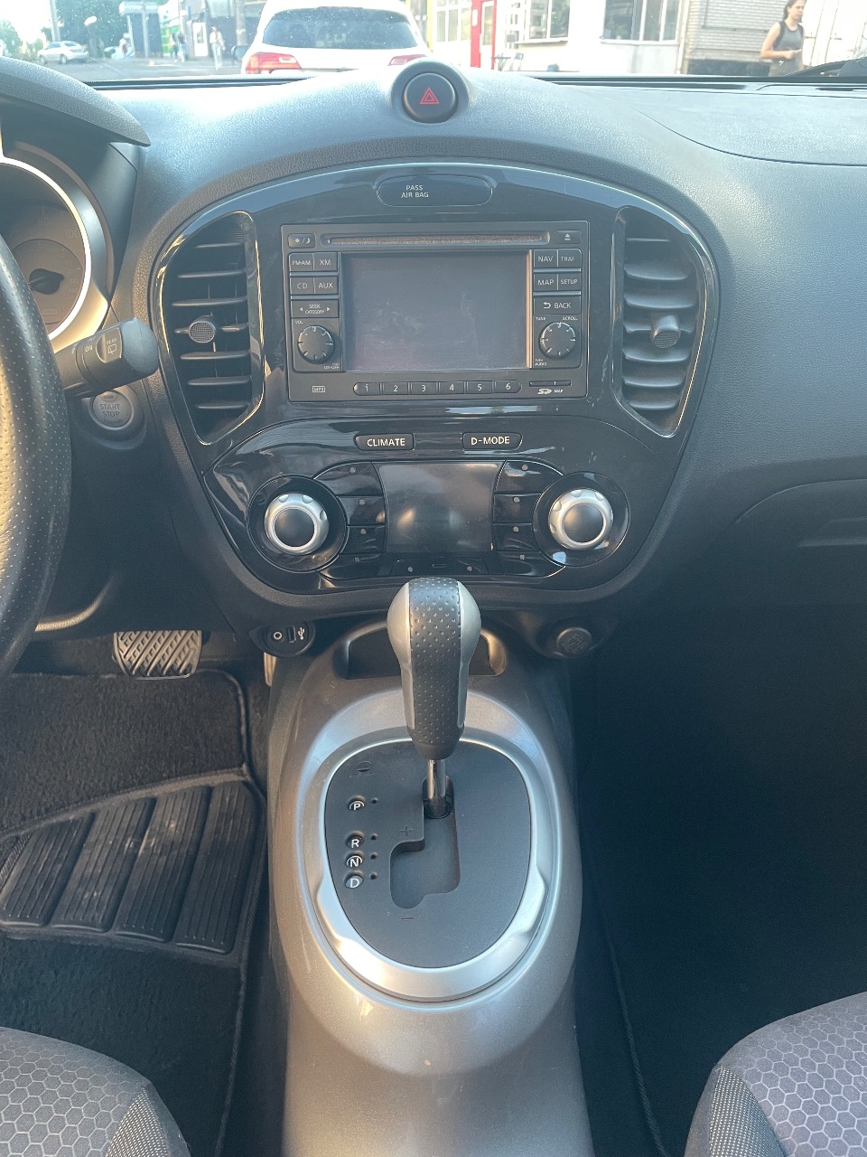 Nissan Juke - фото 4