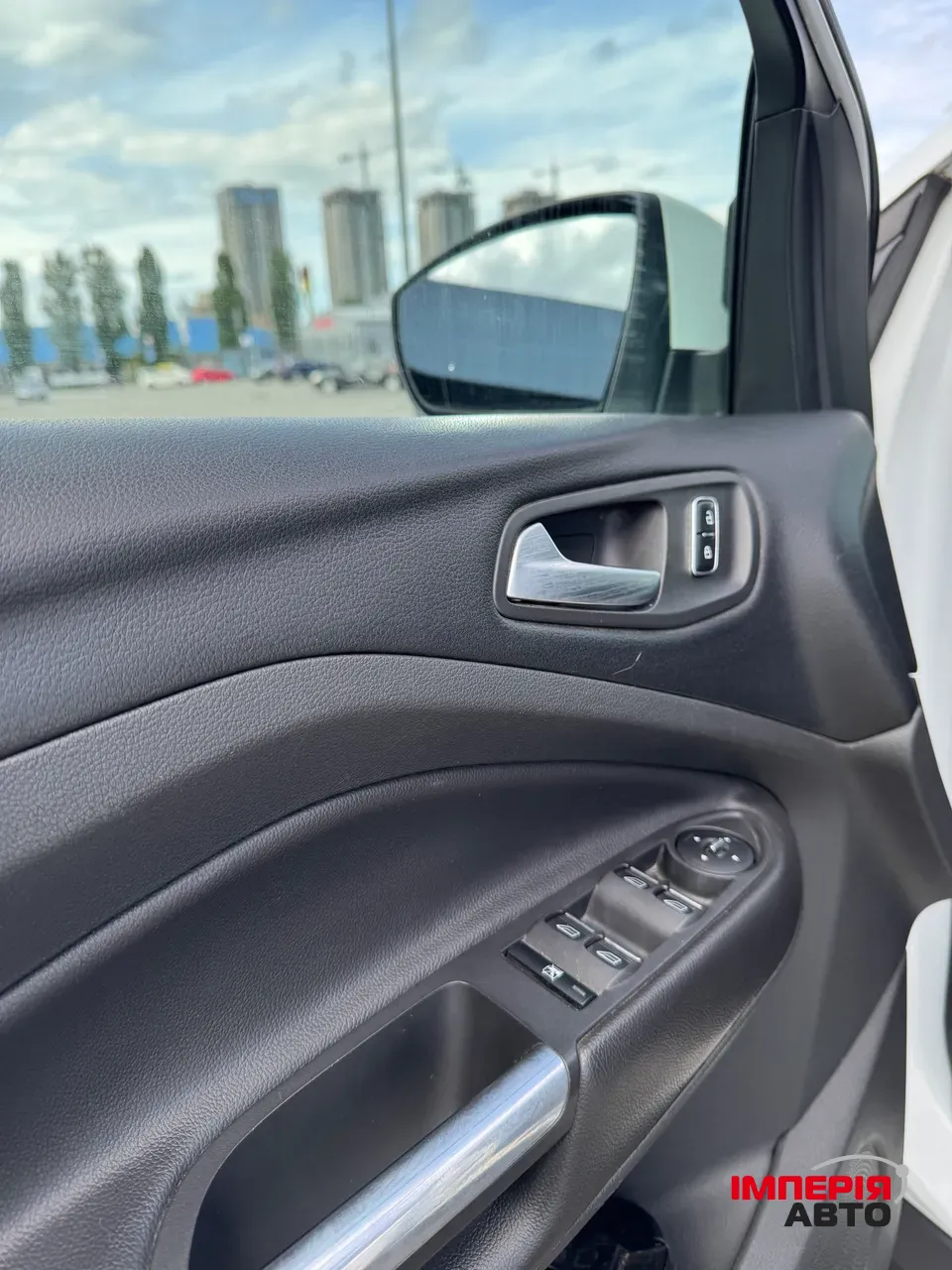 Ford Kuga - фото 14