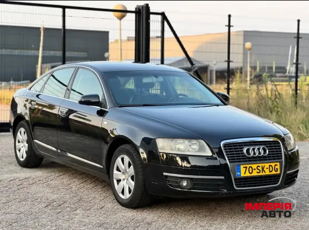 Audi A6 - фото 10