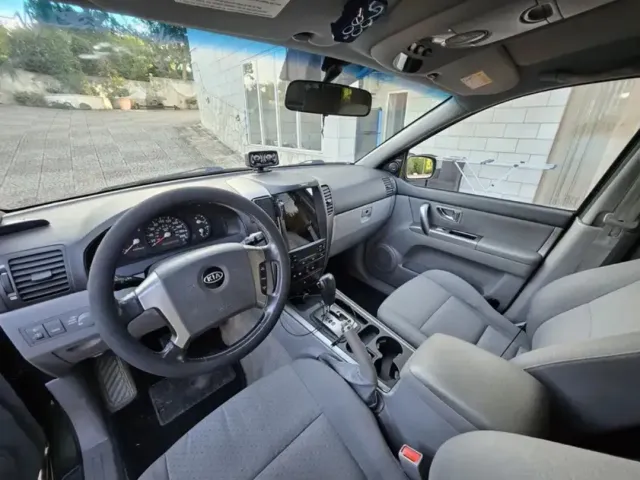 Kia Sorento - фото 2