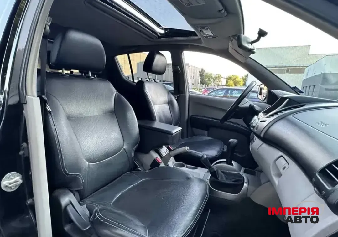 Mitsubishi L200 - фото 4