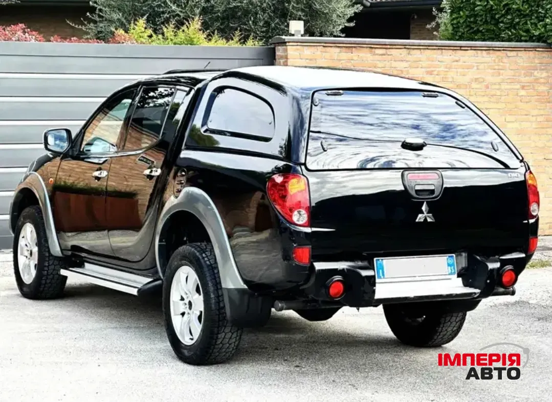 Mitsubishi L200 - фото 5