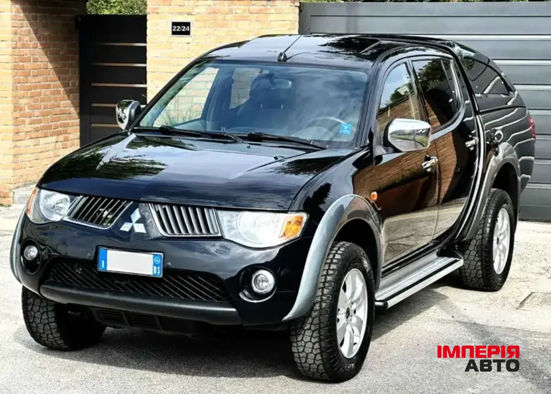 Mitsubishi L200 - фото 1