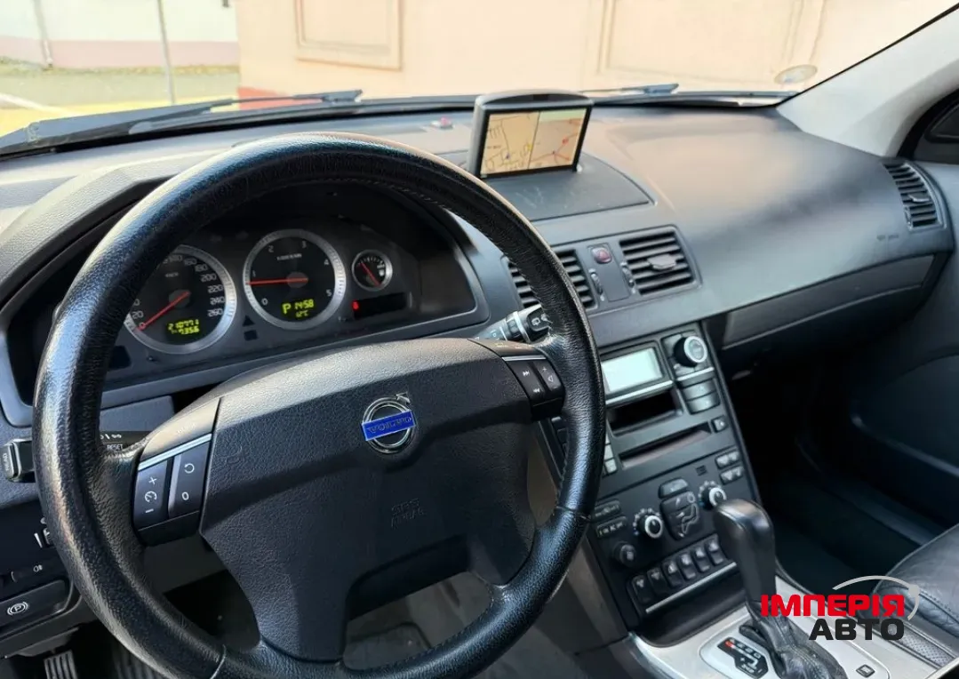 Volvo XC90 - фото 5