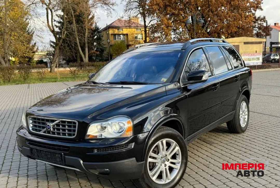 Volvo XC90 - фото 1
