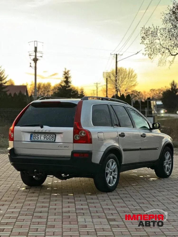 Volvo XC90 - фото 5