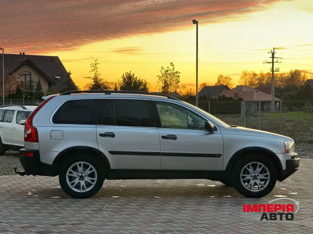 Volvo XC90 - фото 6