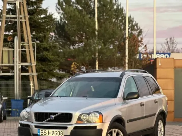 Volvo XC90 - фото 1