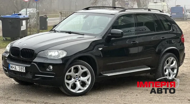 BMW X5 - фото 2