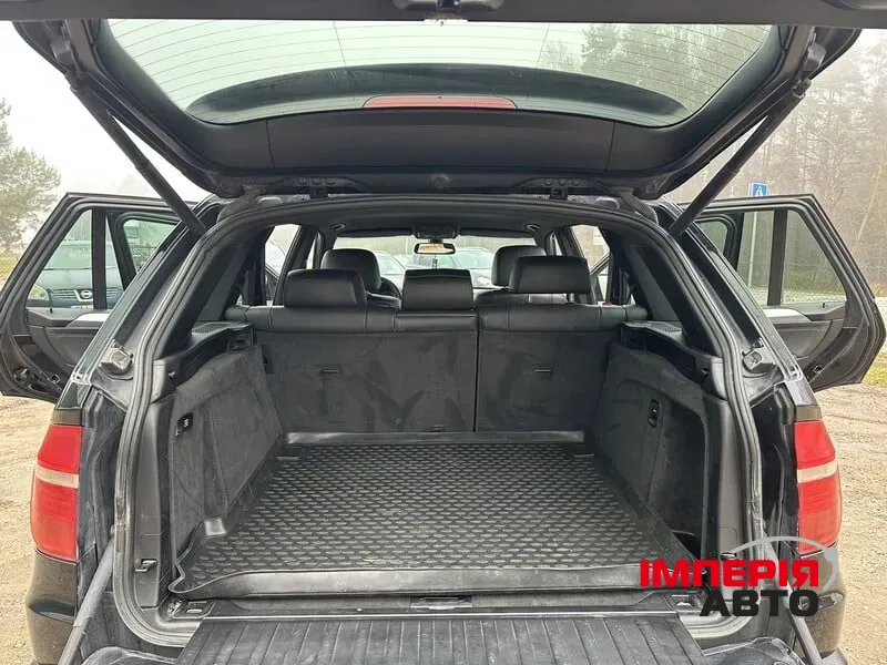 BMW X5 - фото 8