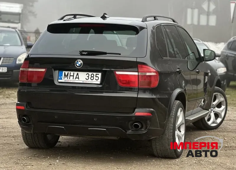 BMW X5 - фото 4