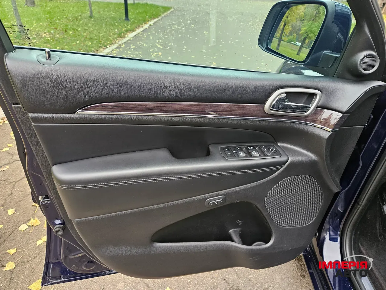 Jeep Grand Cherokee - фото 7