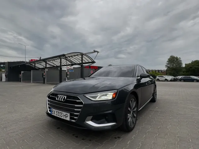 Audi A4 - фото 4
