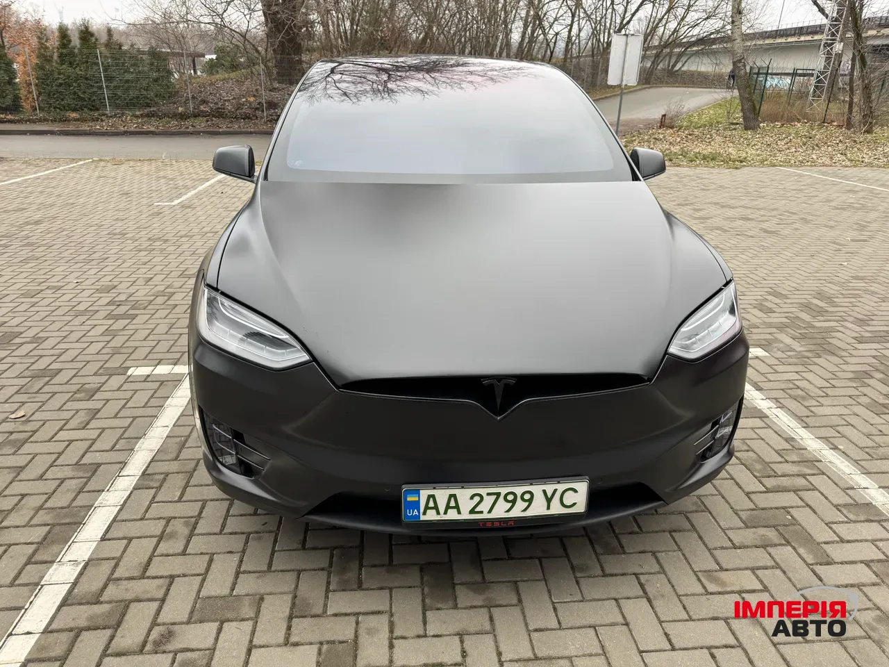 Tesla Model X - фото 17