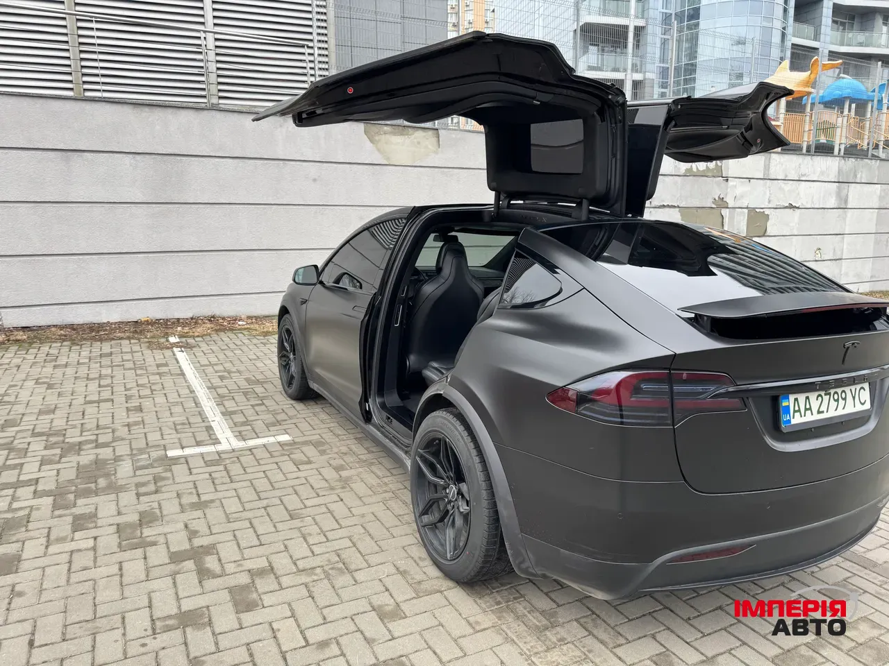 Tesla Model X - фото 7