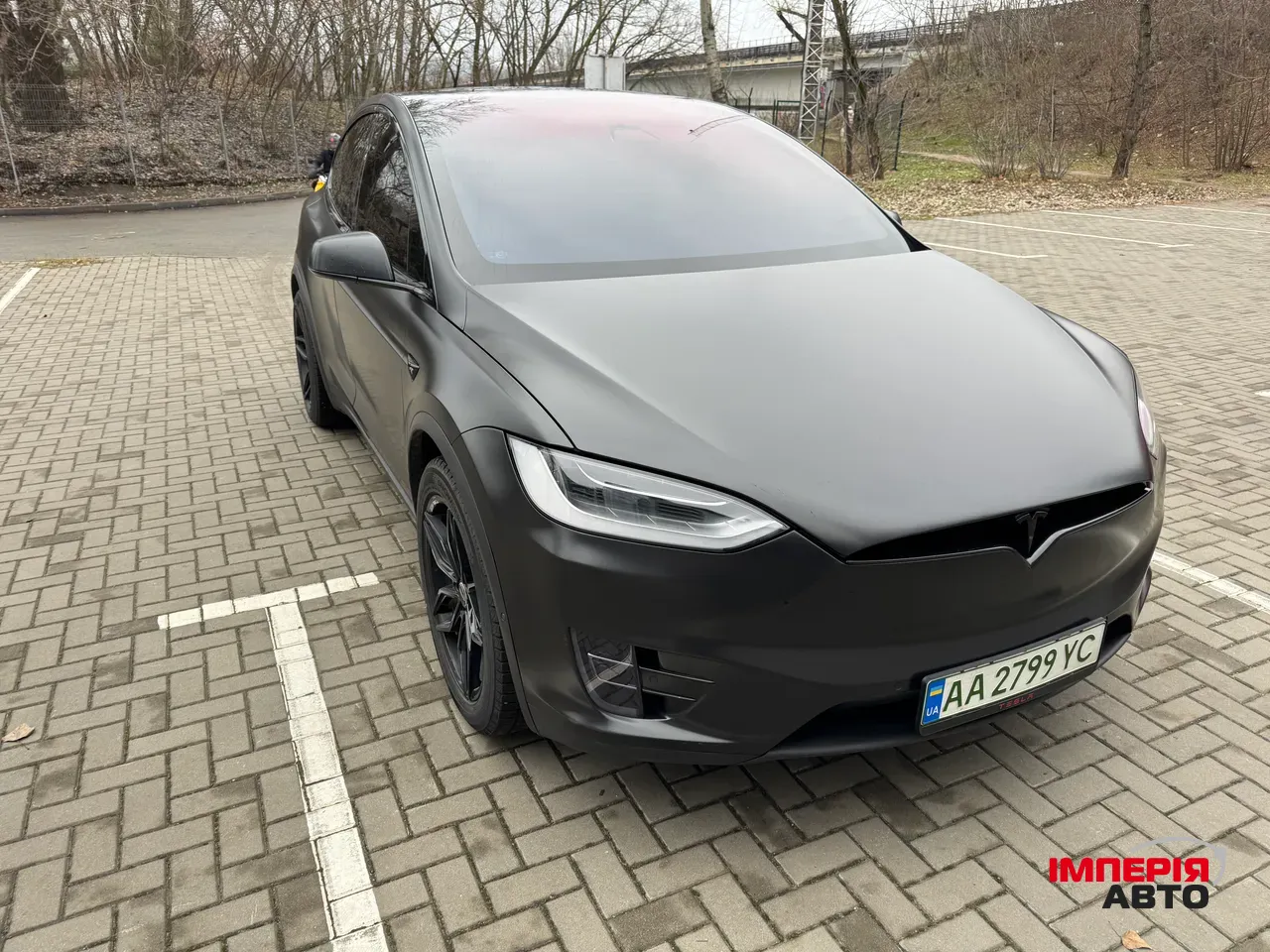 Tesla Model X - фото 20