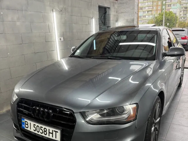 Audi A4 - фото 1