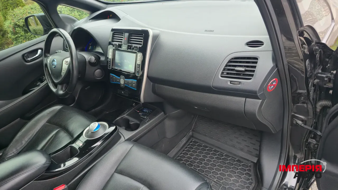 Nissan Leaf - фото 18