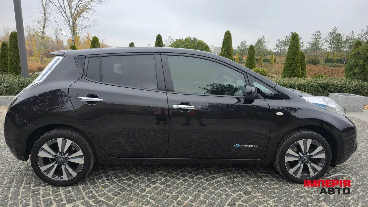Nissan Leaf - фото 24